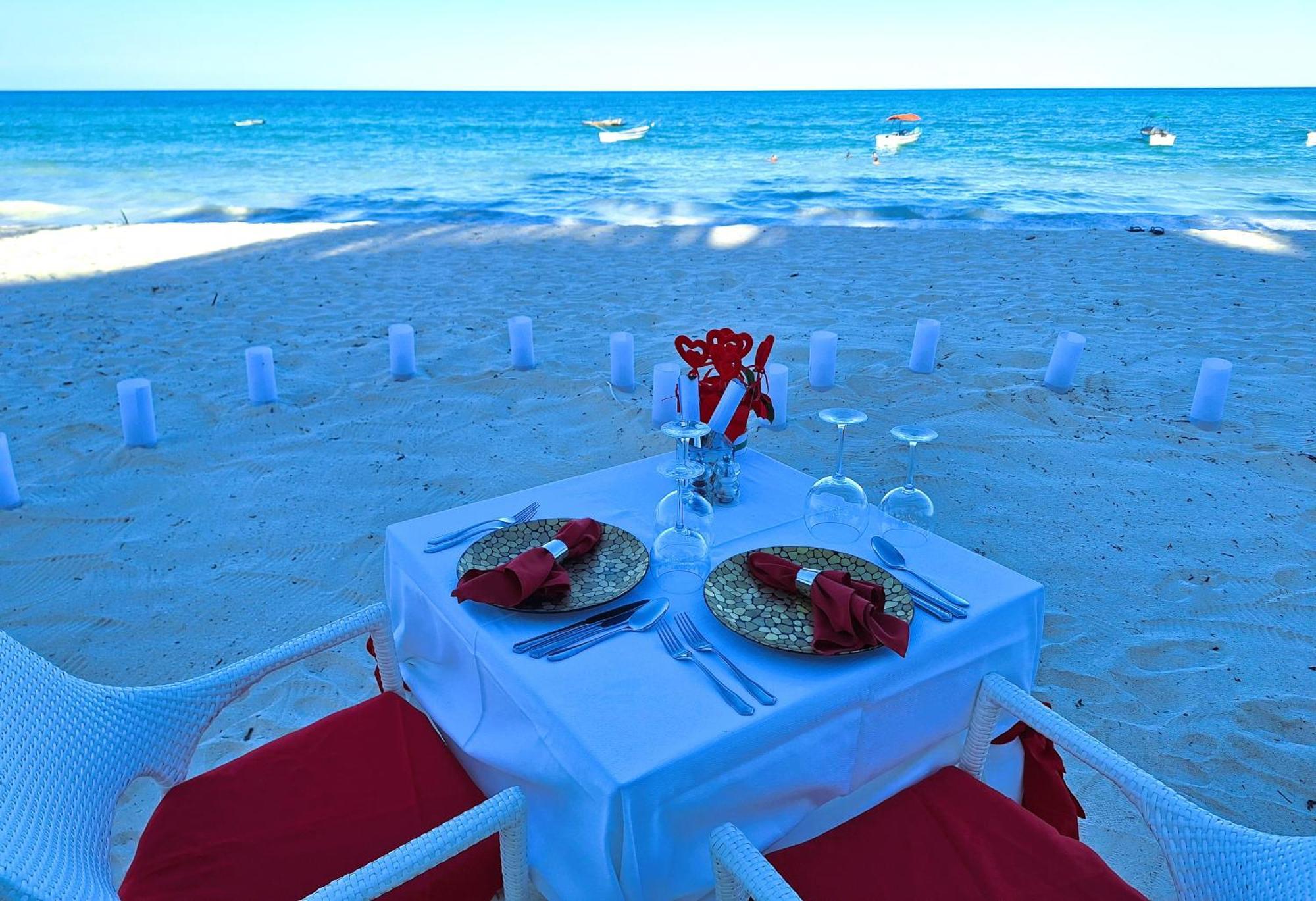 Bianco Azzurro Hotel & Restaurant ปวานี มาชังกานี ภายนอก รูปภาพ