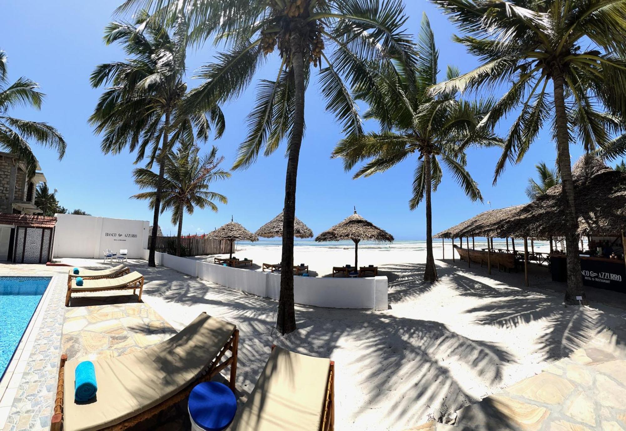 Bianco Azzurro Hotel & Restaurant ปวานี มาชังกานี ภายนอก รูปภาพ