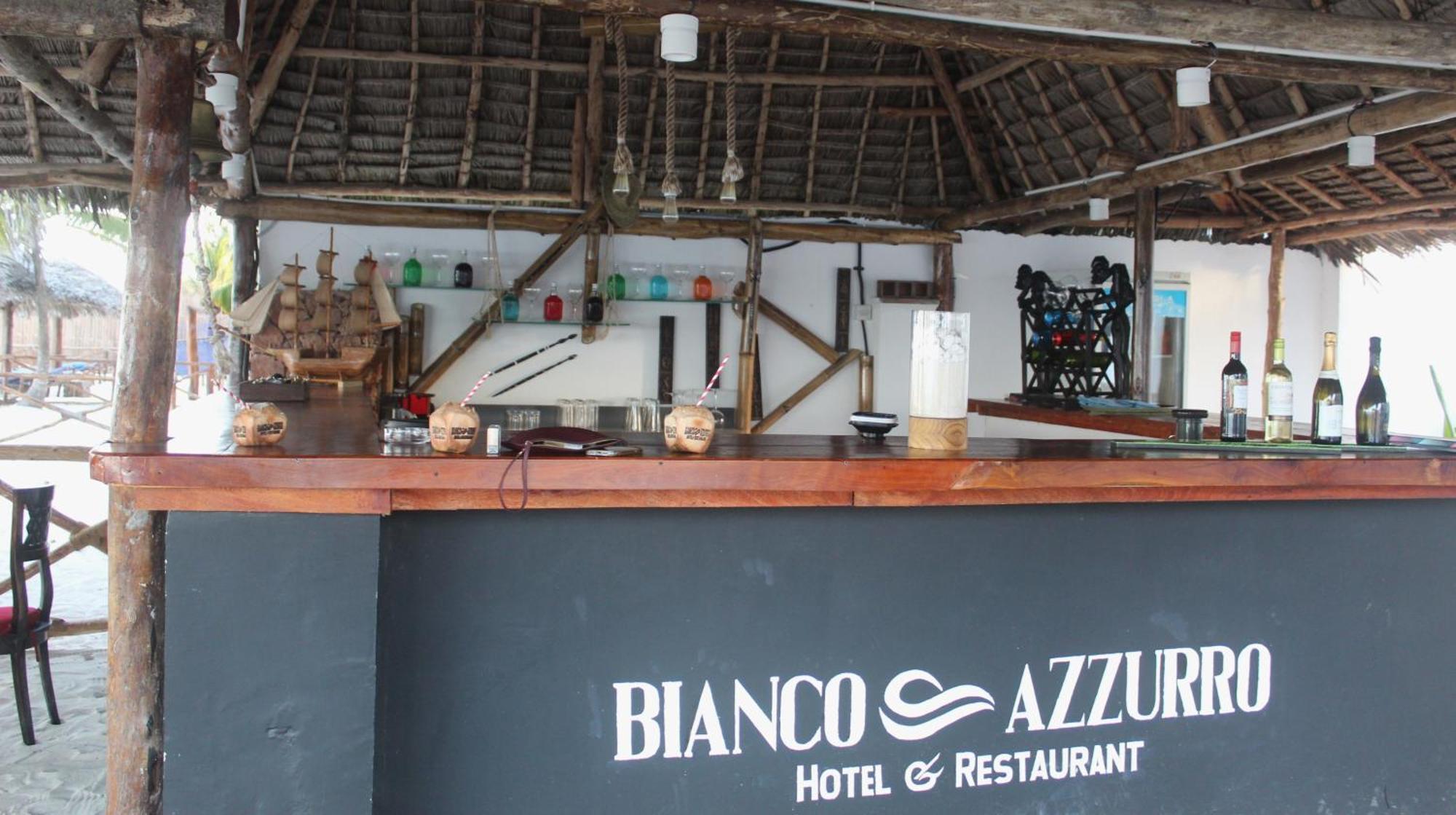 Bianco Azzurro Hotel & Restaurant ปวานี มาชังกานี ภายนอก รูปภาพ
