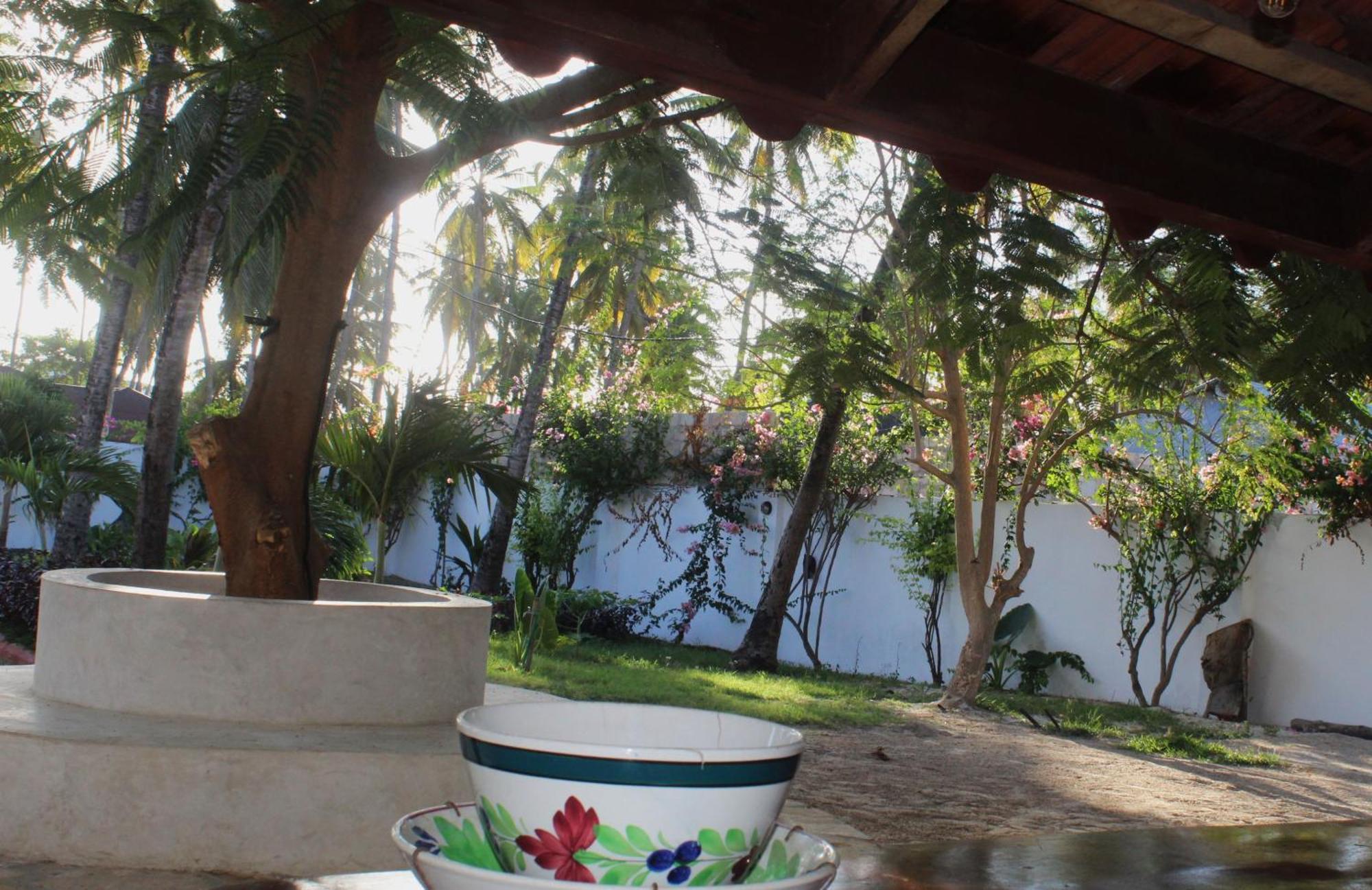 Bianco Azzurro Hotel & Restaurant ปวานี มาชังกานี ภายนอก รูปภาพ